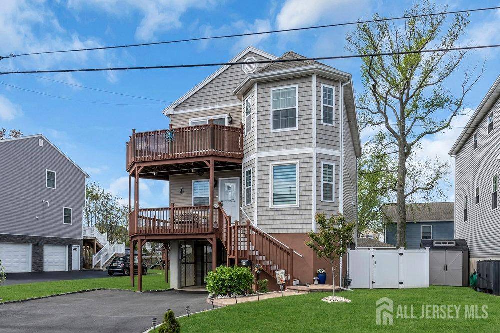 904 4th ST, Union Beach, NJ 07735