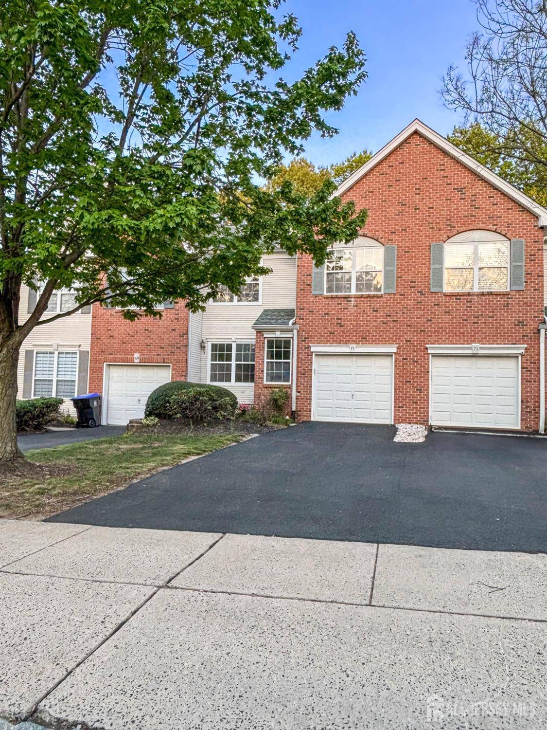 71 Pennsbury WAY, East Brunswick, NJ 08816