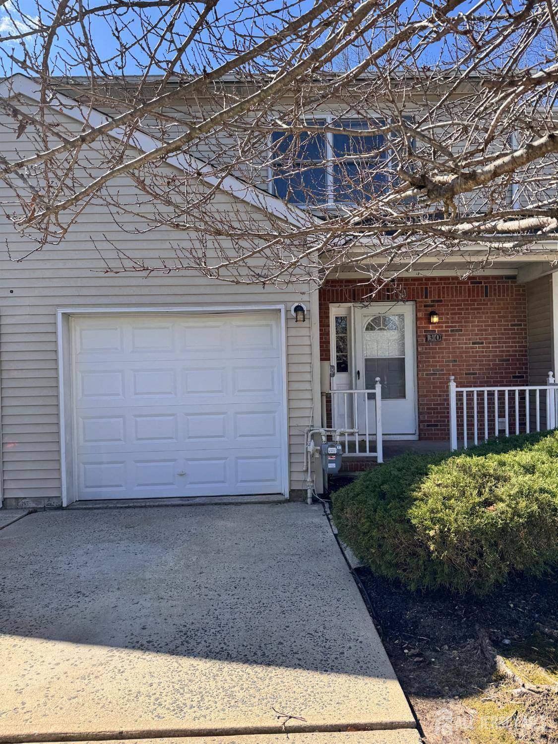 30 Goldsmith DR, Spotswood, NJ 08884
