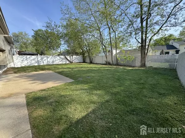 Colonia, NJ 07067,43 Overbrook DR