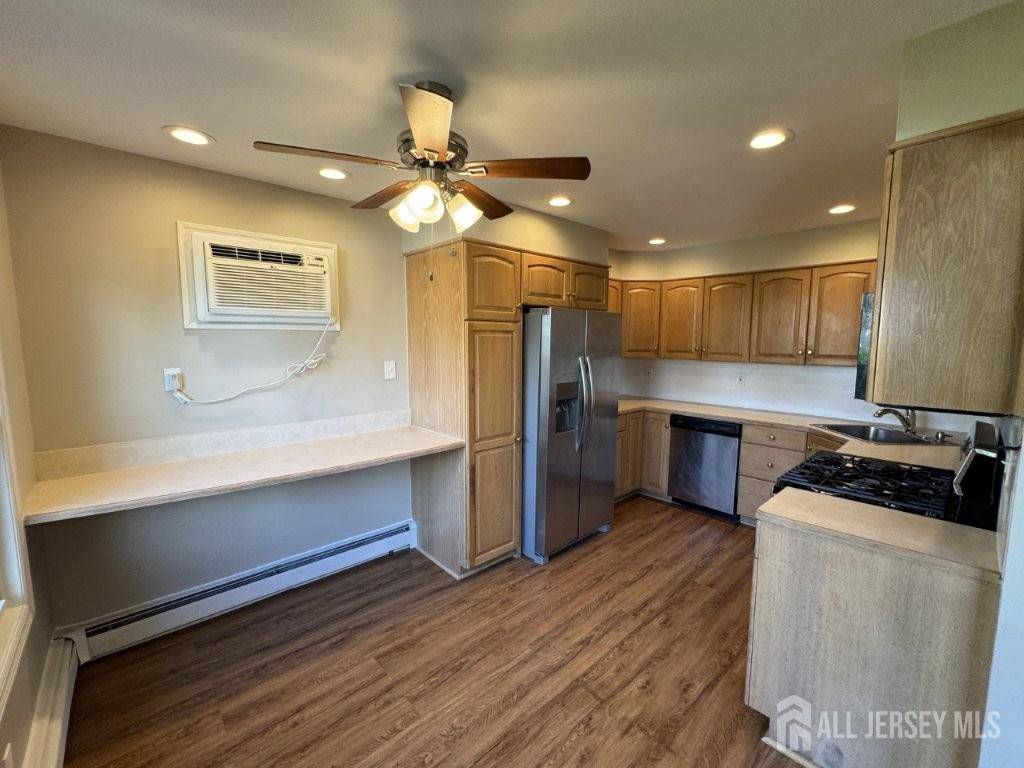 Colonia, NJ 07067,43 Overbrook DR