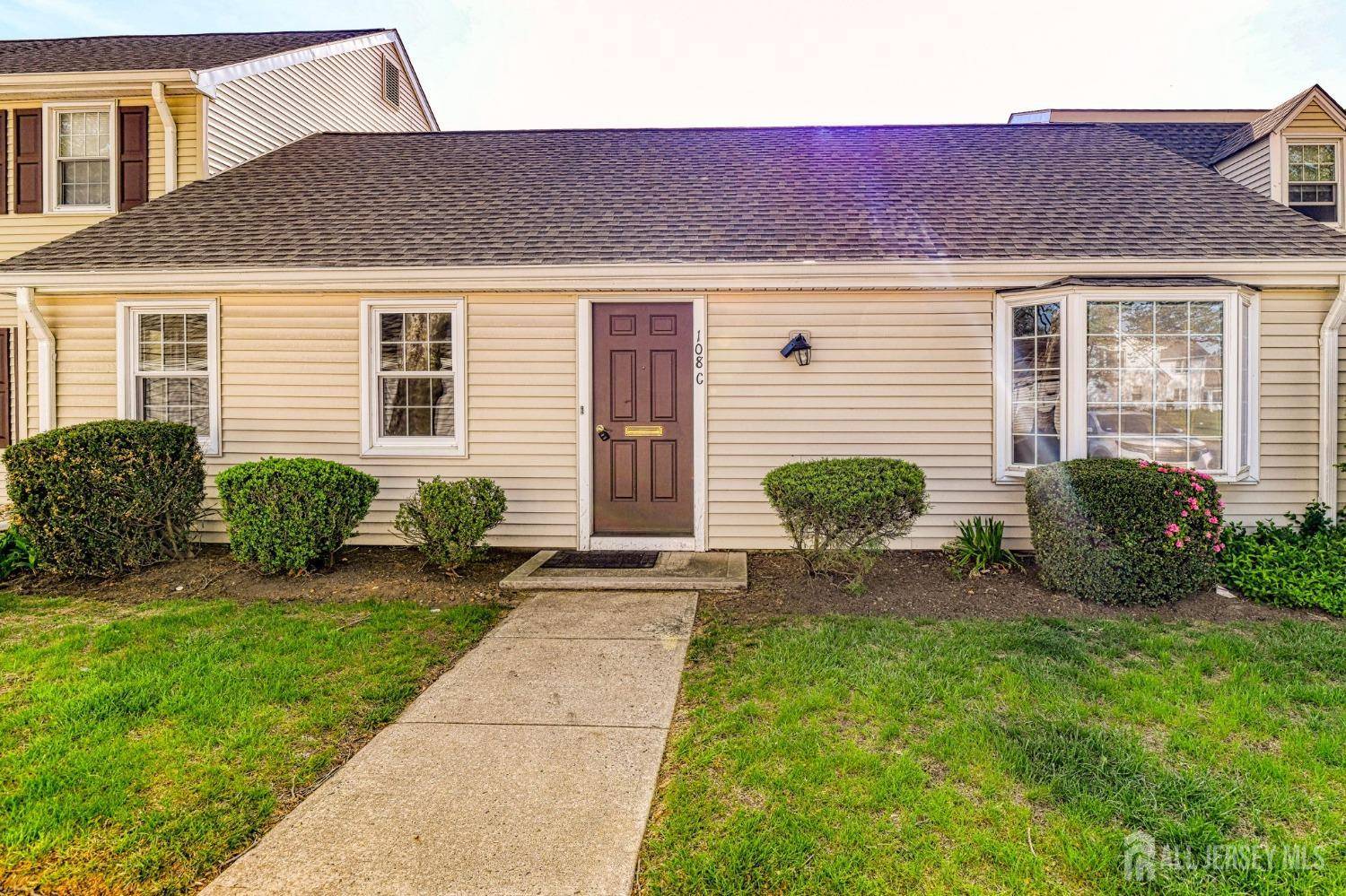 Monroe, NJ 08831,108-C Hanover LN
