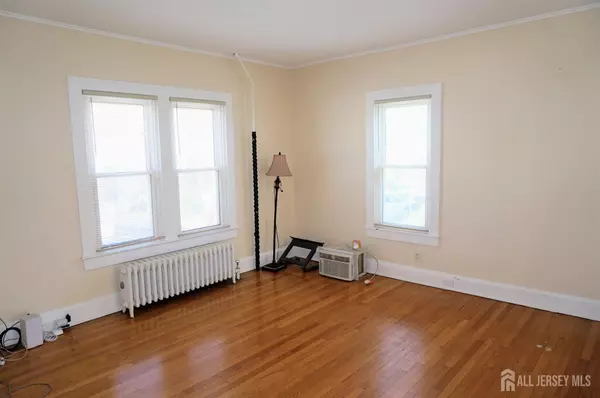 South Amboy, NJ 08879,225 Church ST