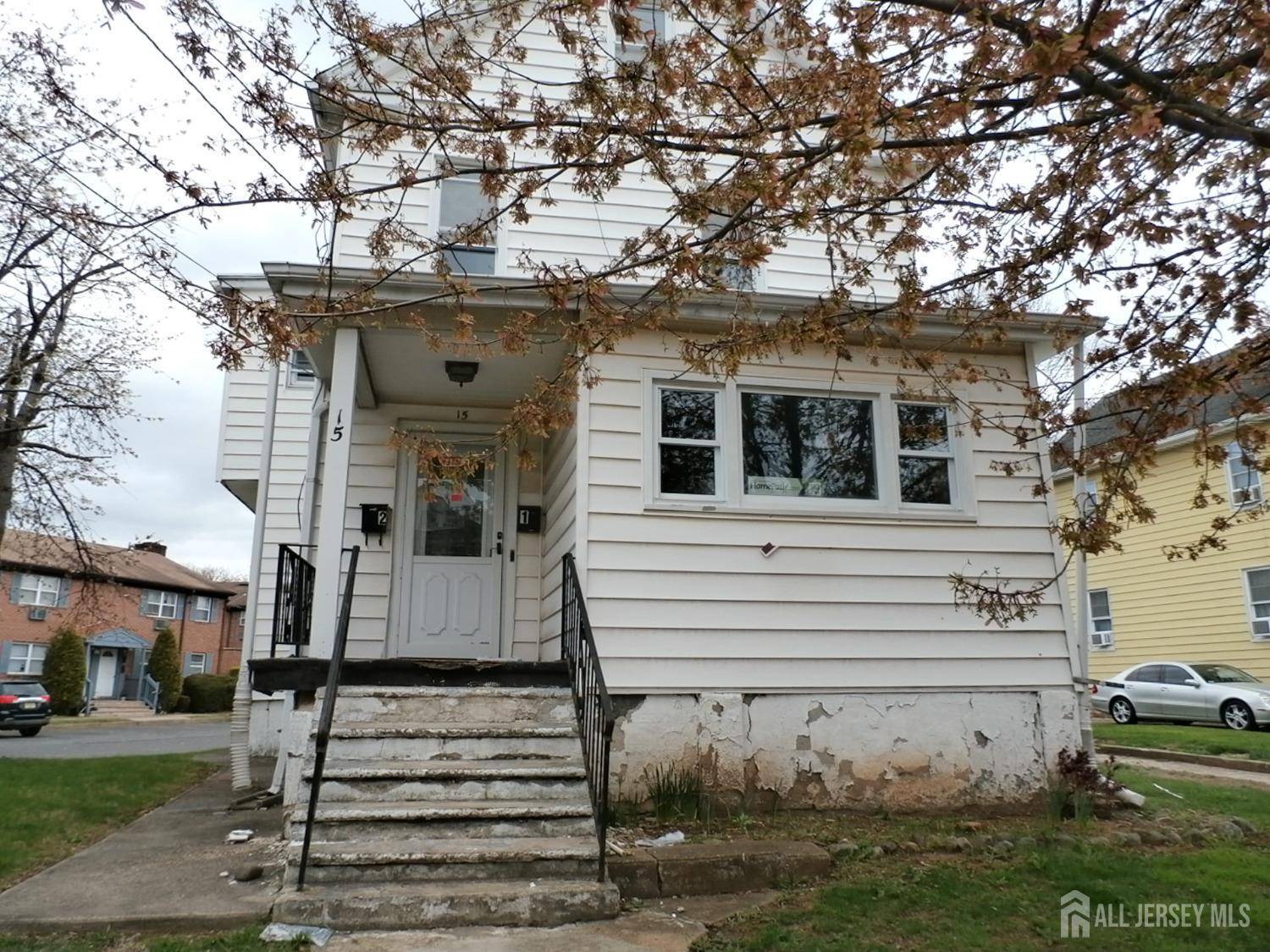 15 S 8th AVE S, Highland Park, NJ 08904