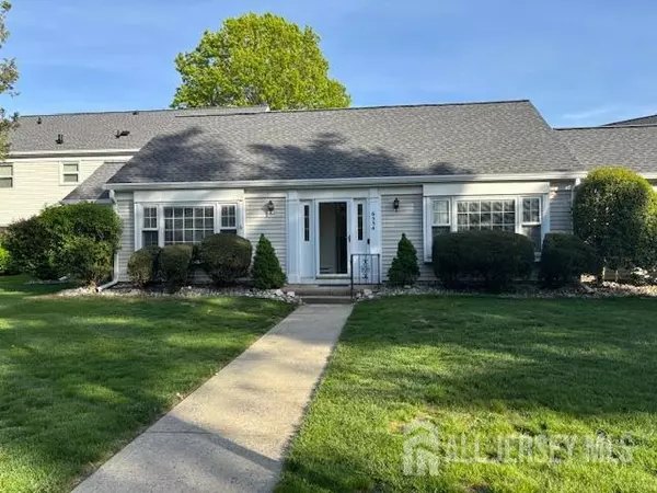 Monroe, NJ 08831,655 Yale WAY #A