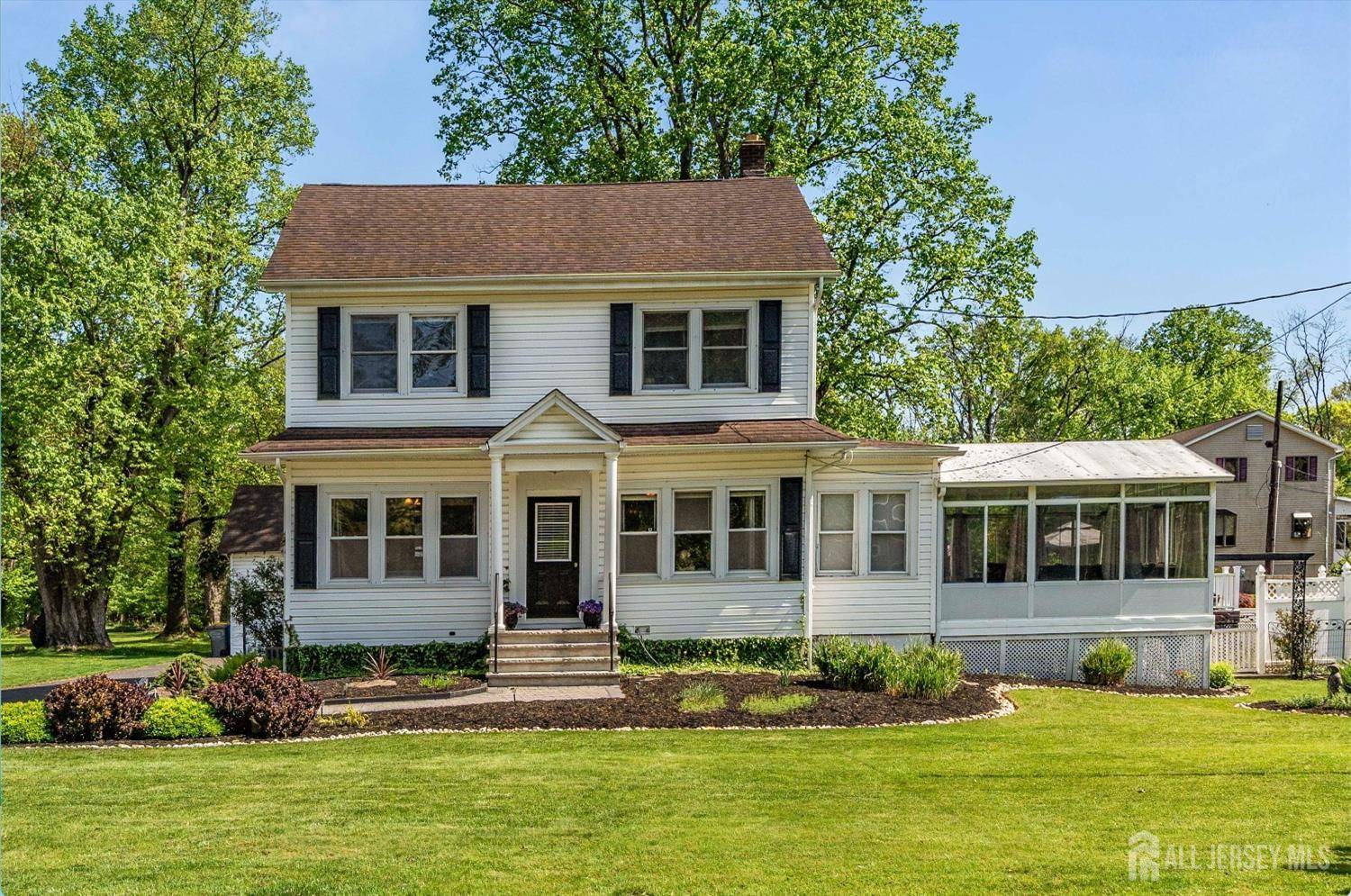 229 Greenbrook RD, Green Brook, NJ 08812