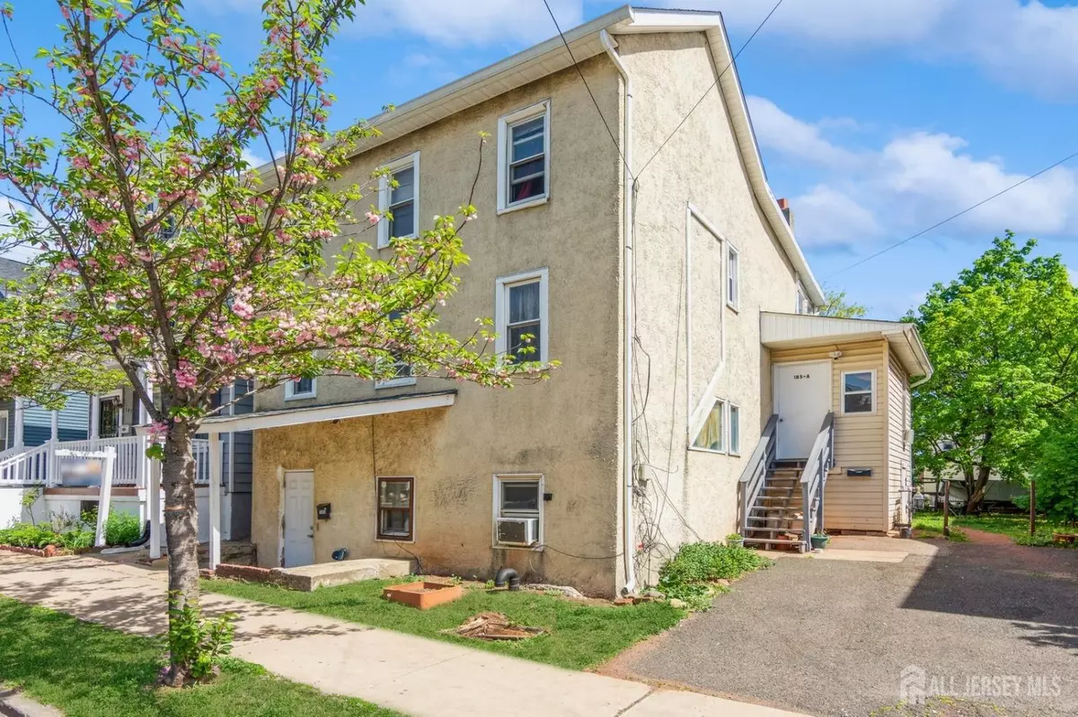New Brunswick, NJ 08901,185 Redmond ST