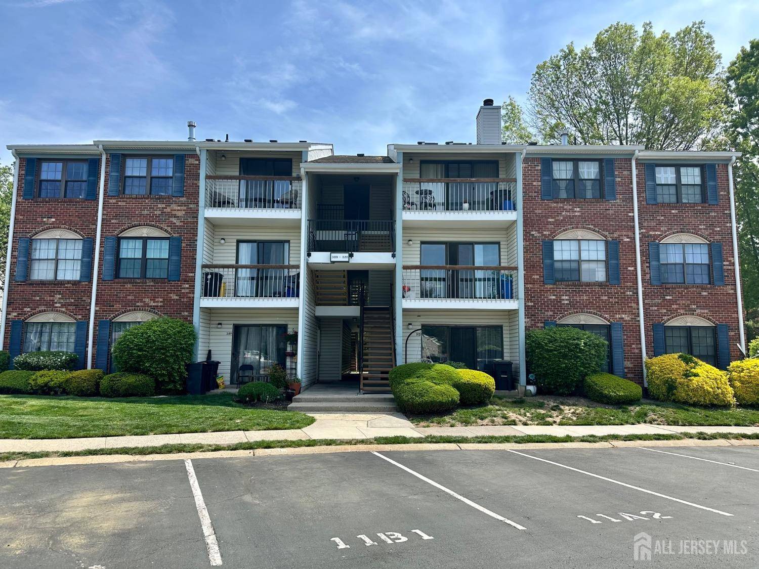 319 Bromley PL, East Brunswick, NJ 08816