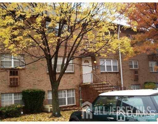 18 College DR, Edison, NJ 08817