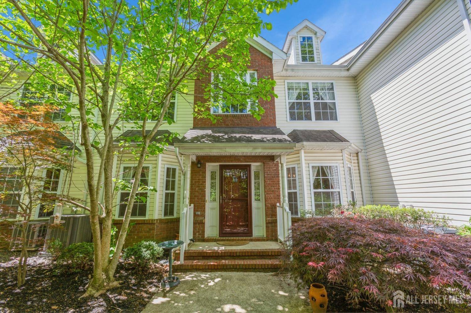 60 Forest DR, Piscataway, NJ 08854
