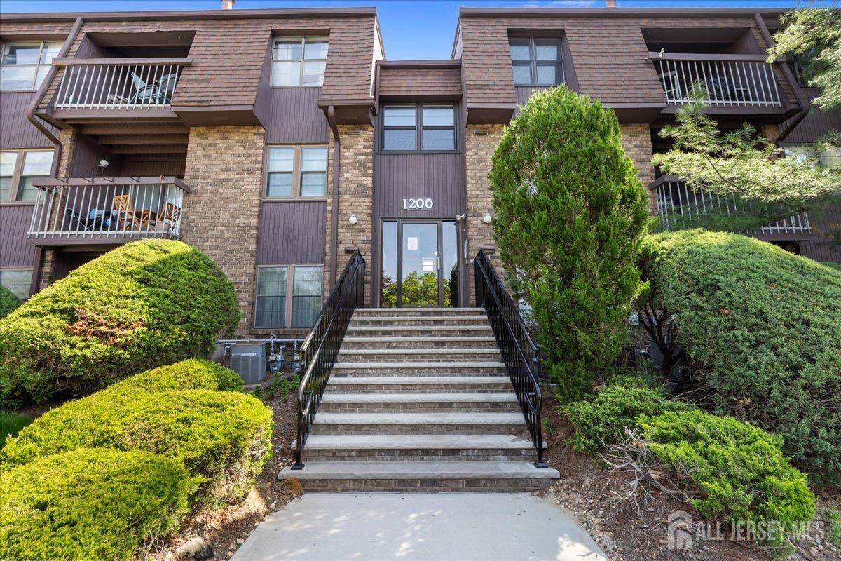 1213 Country Mill DR, East Windsor, NJ 08512