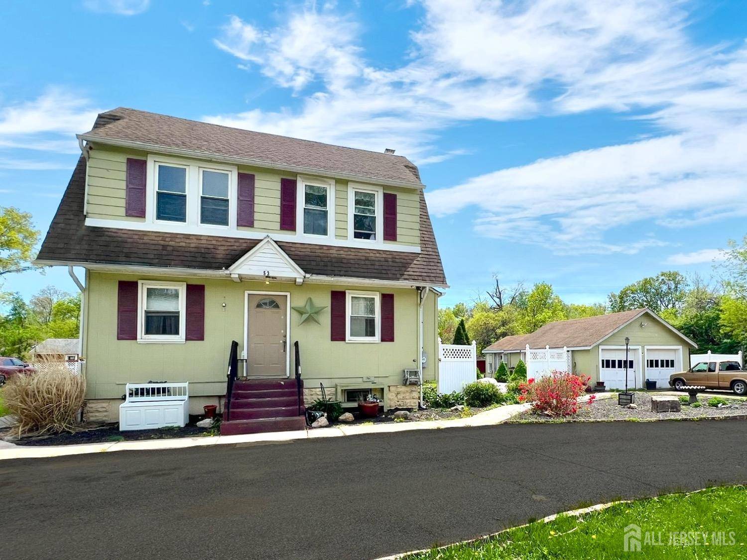 53 School ST, Piscataway, NJ 08854