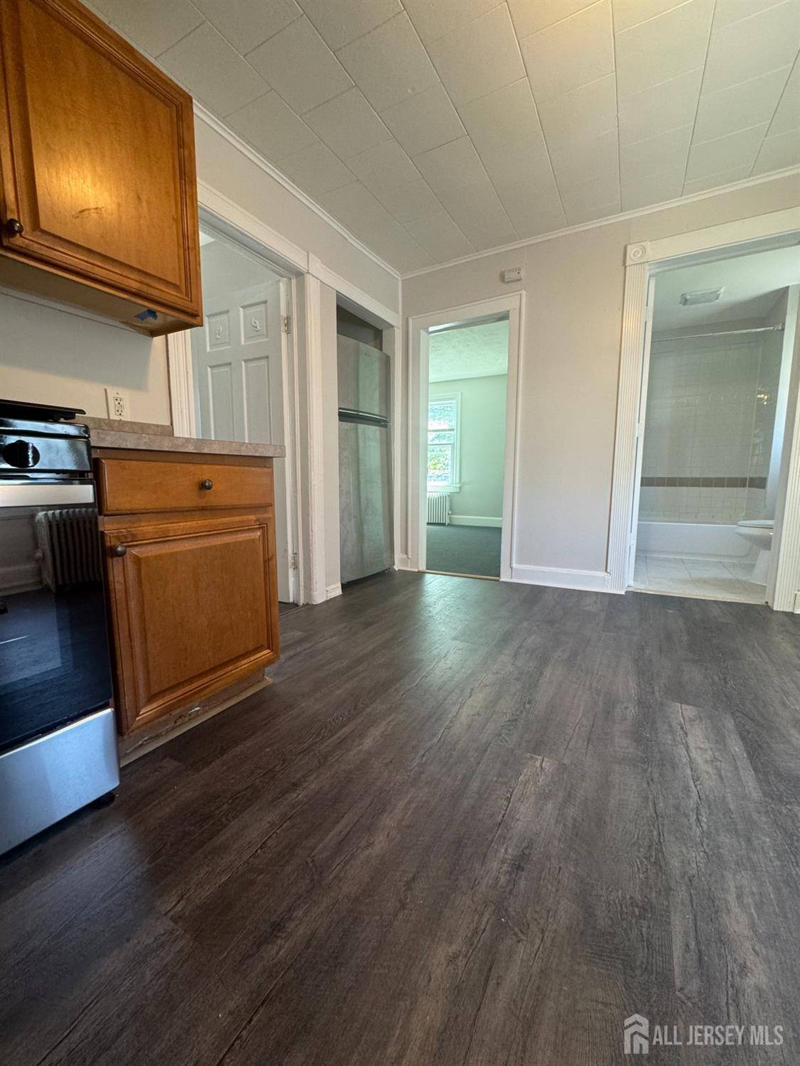 40 John ST #2, Carteret, NJ 07008