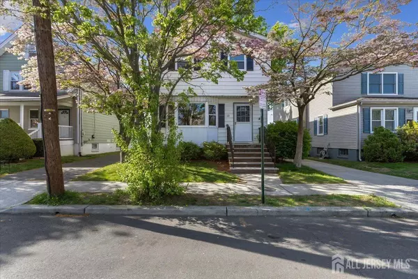 Woodbridge Proper, NJ 07095,13 Lillian TER