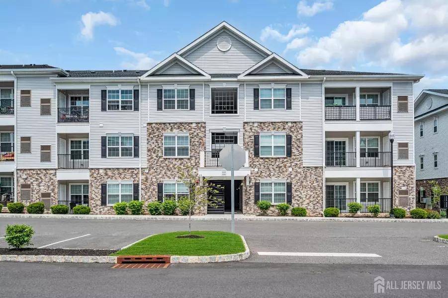 915 Vanderbergh BLVD #915, Monroe, NJ 08831