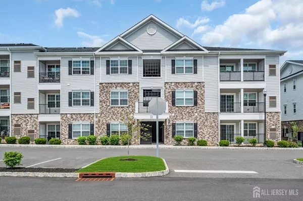 915 Vanderbergh BLVD #915, Monroe, NJ 08831