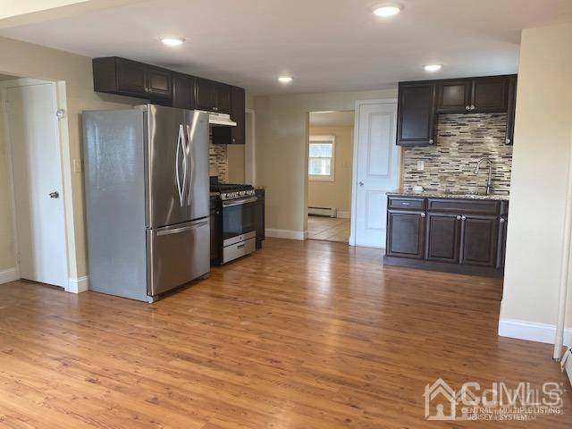 Sayreville, NJ 08872,3 Christopher ST #1