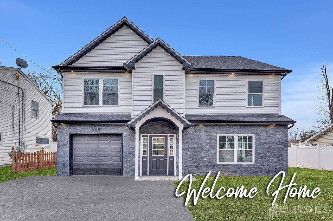 28 Kenmore RD, Edison, NJ 08817