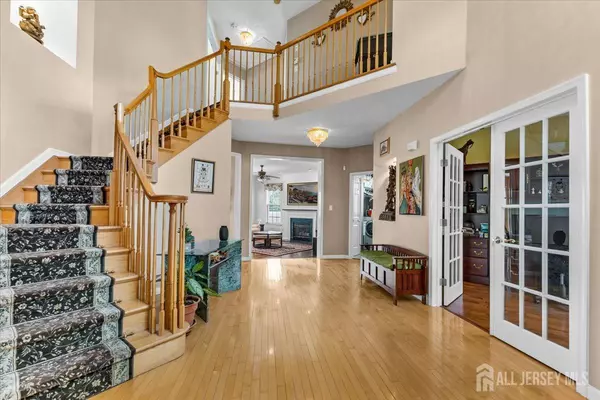 South Brunswick, NJ 08852,7 Arbutus WAY