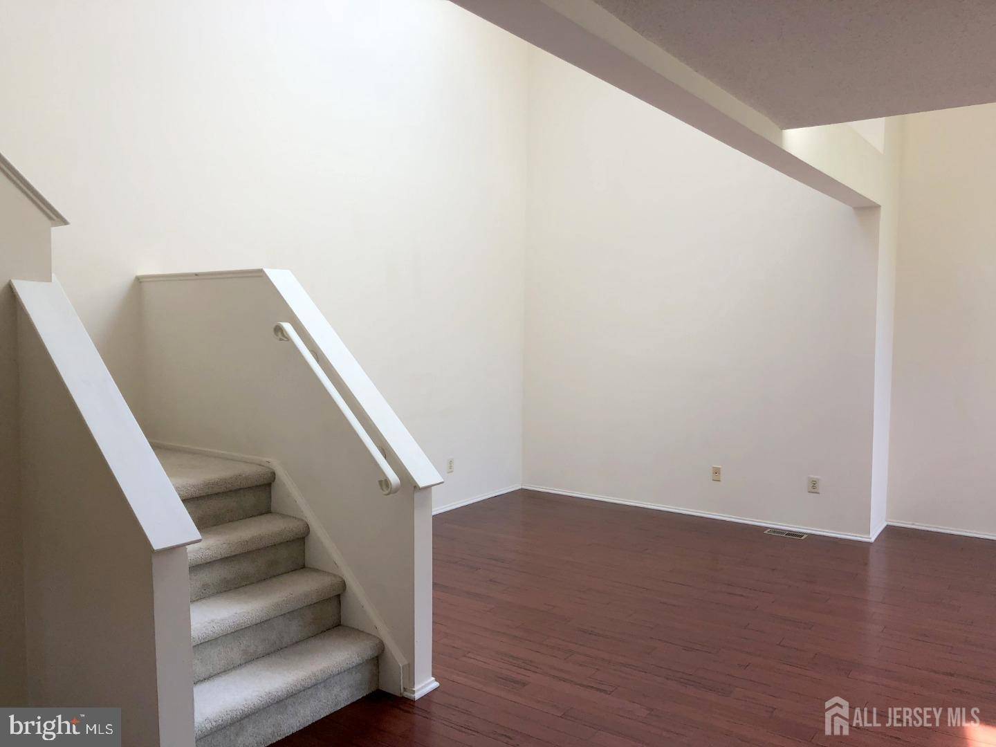 Plainsboro, NJ 08540,92 Sayre DR