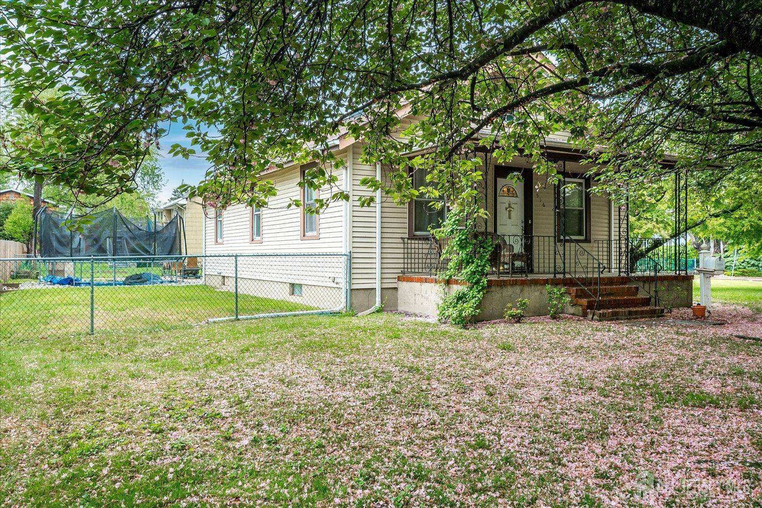 South Plainfield, NJ 07080,516 Sampton AVE