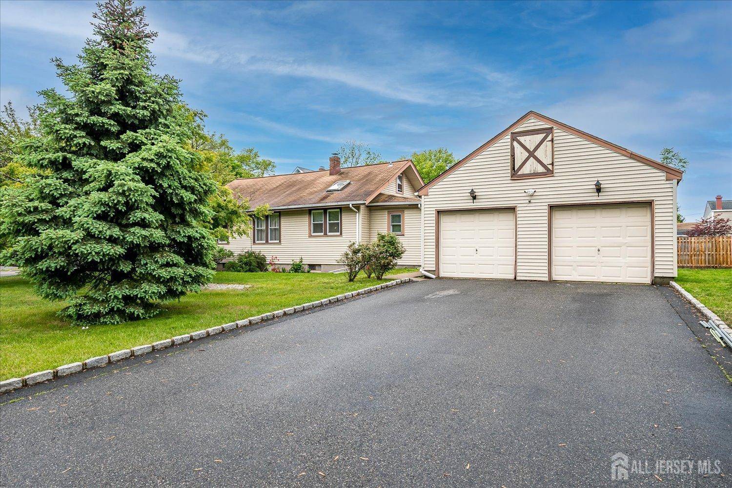 516 Sampton AVE, South Plainfield, NJ 07080