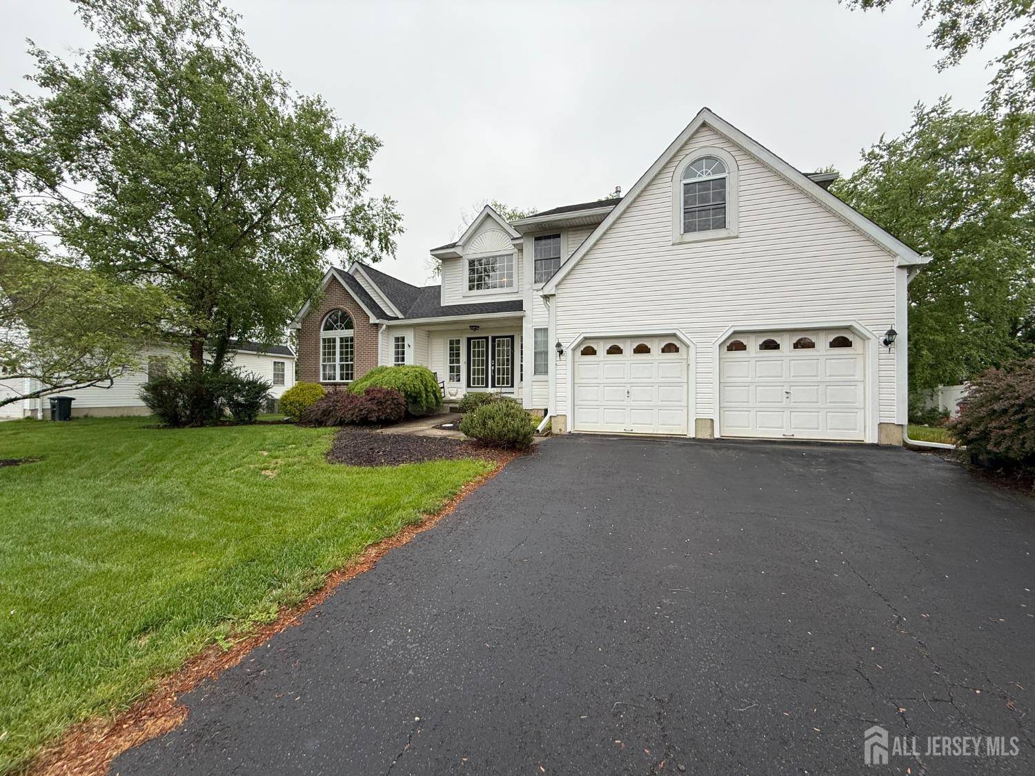6 Ryan CT, South Brunswick, NJ 08852