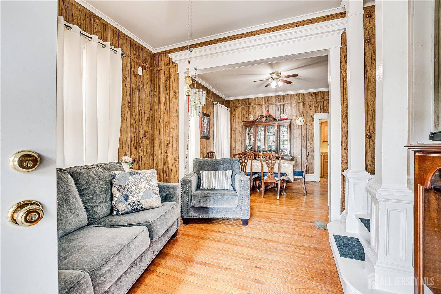 South Amboy, NJ 08879,151 N Broadway N