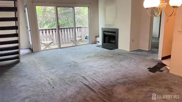 1816 Aspen DR, Plainsboro, NJ 08536