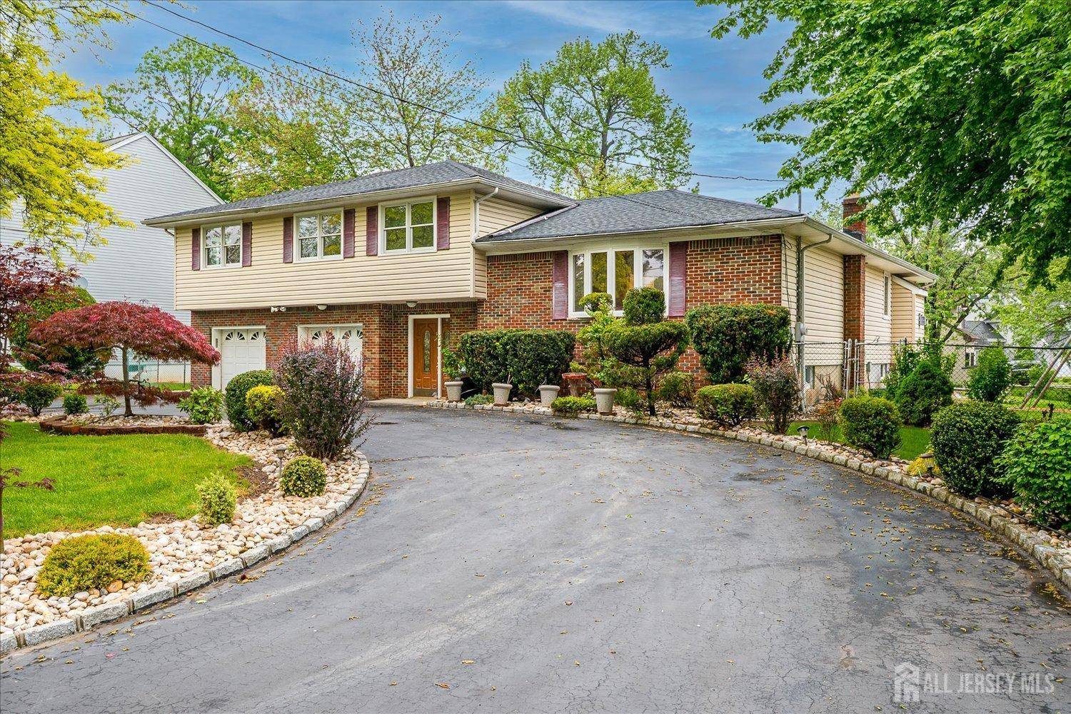 Edison, NJ 08820,878 Beatrice Pkwy