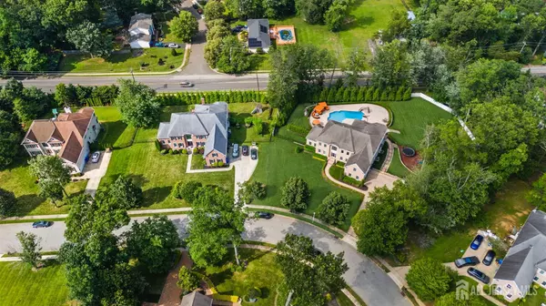 Monroe, NJ 08831,3 Lexington CT