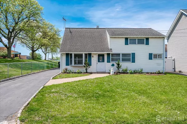 137 Grand AVE, Iselin, NJ 08830