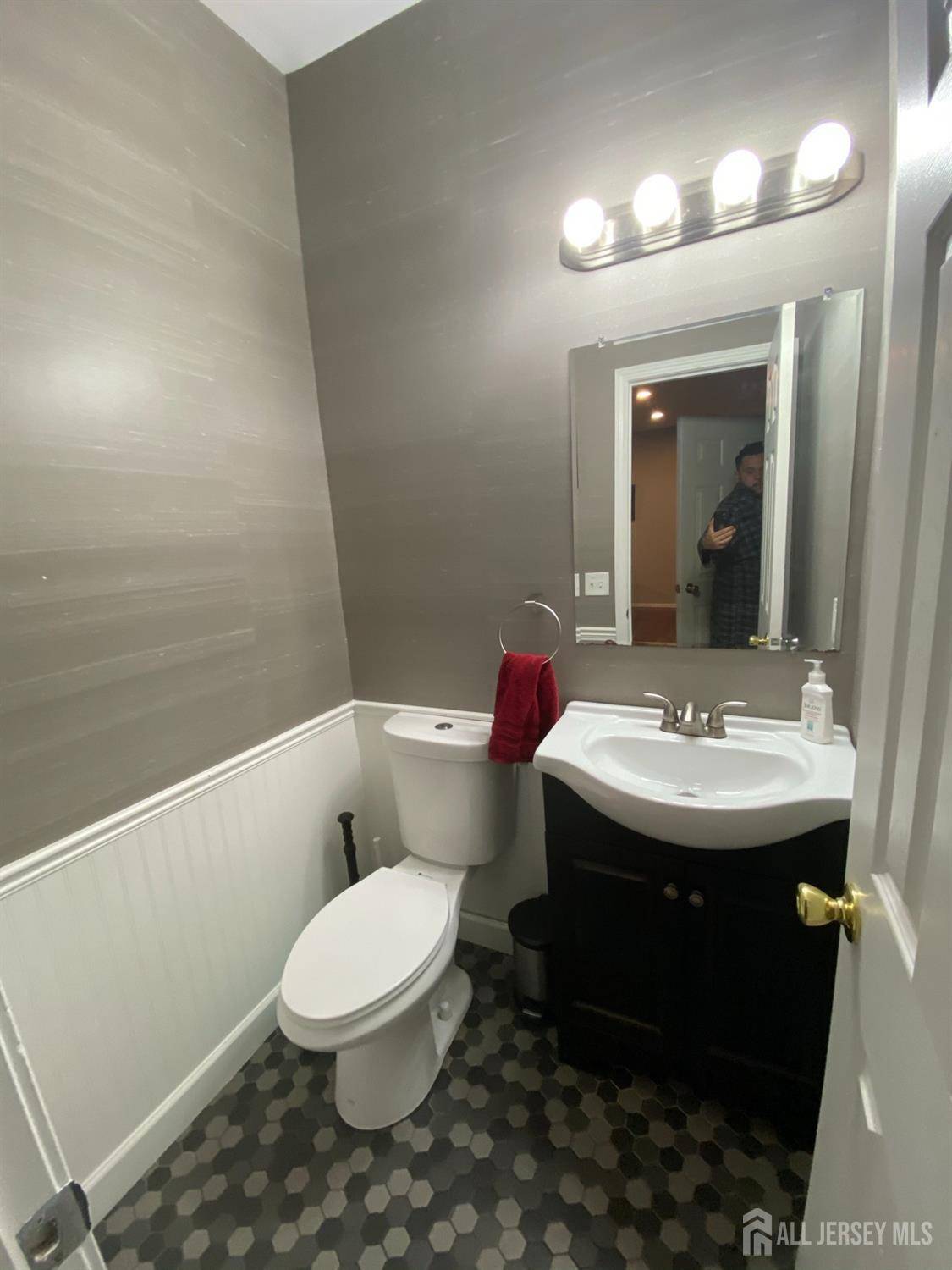 Sayreville, NJ 08859,31 Puchala DR