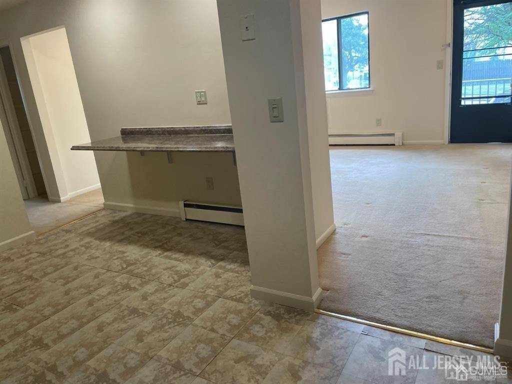 Woodbridge Proper, NJ 07095,1301 Cricket LN