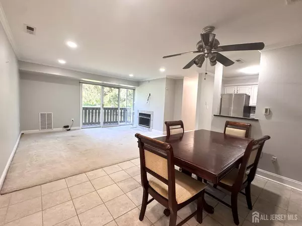 Plainsboro, NJ 08536,1019 Aspen DR