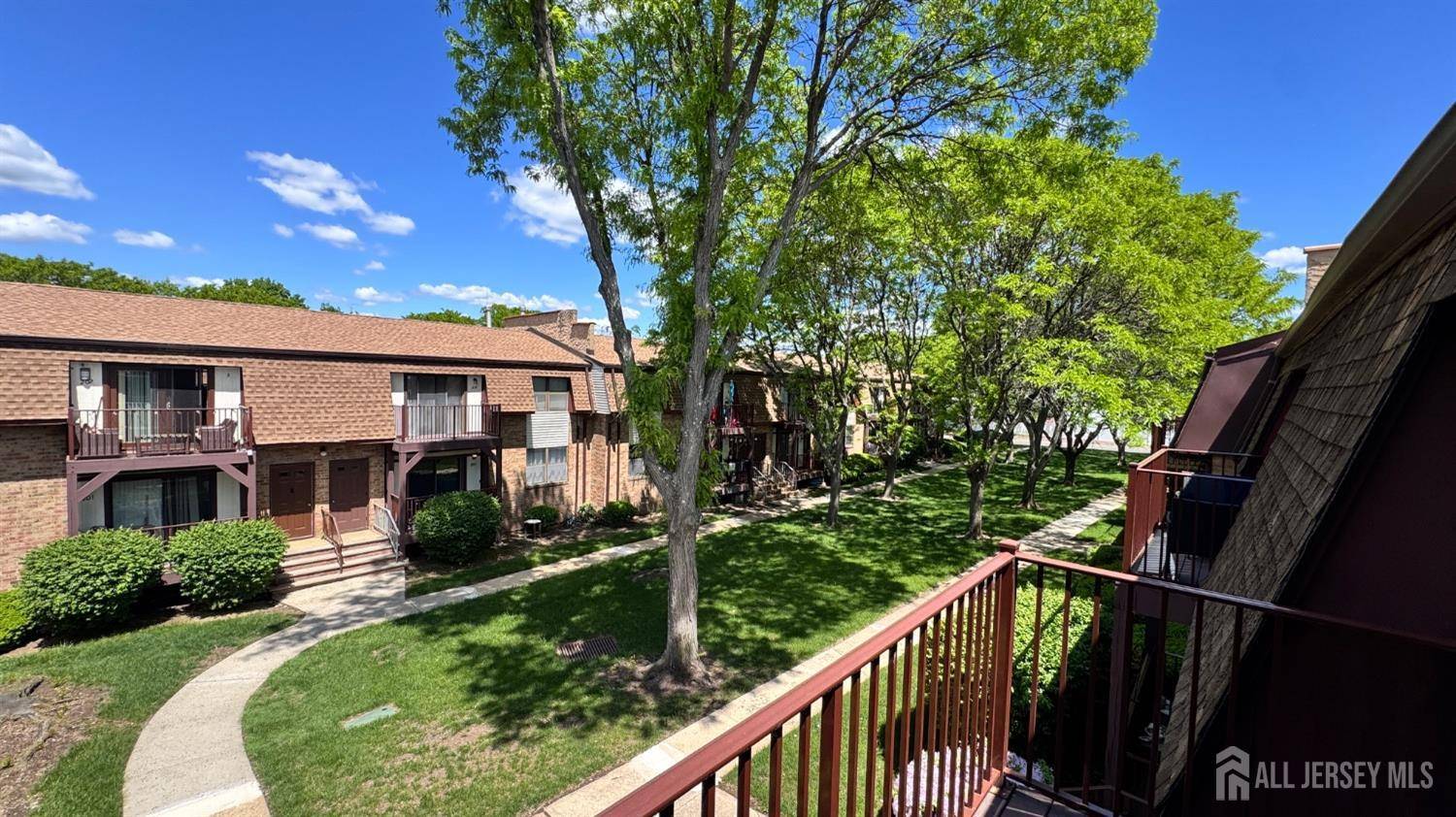 312 N Oaks BLVD, North Brunswick, NJ 08902