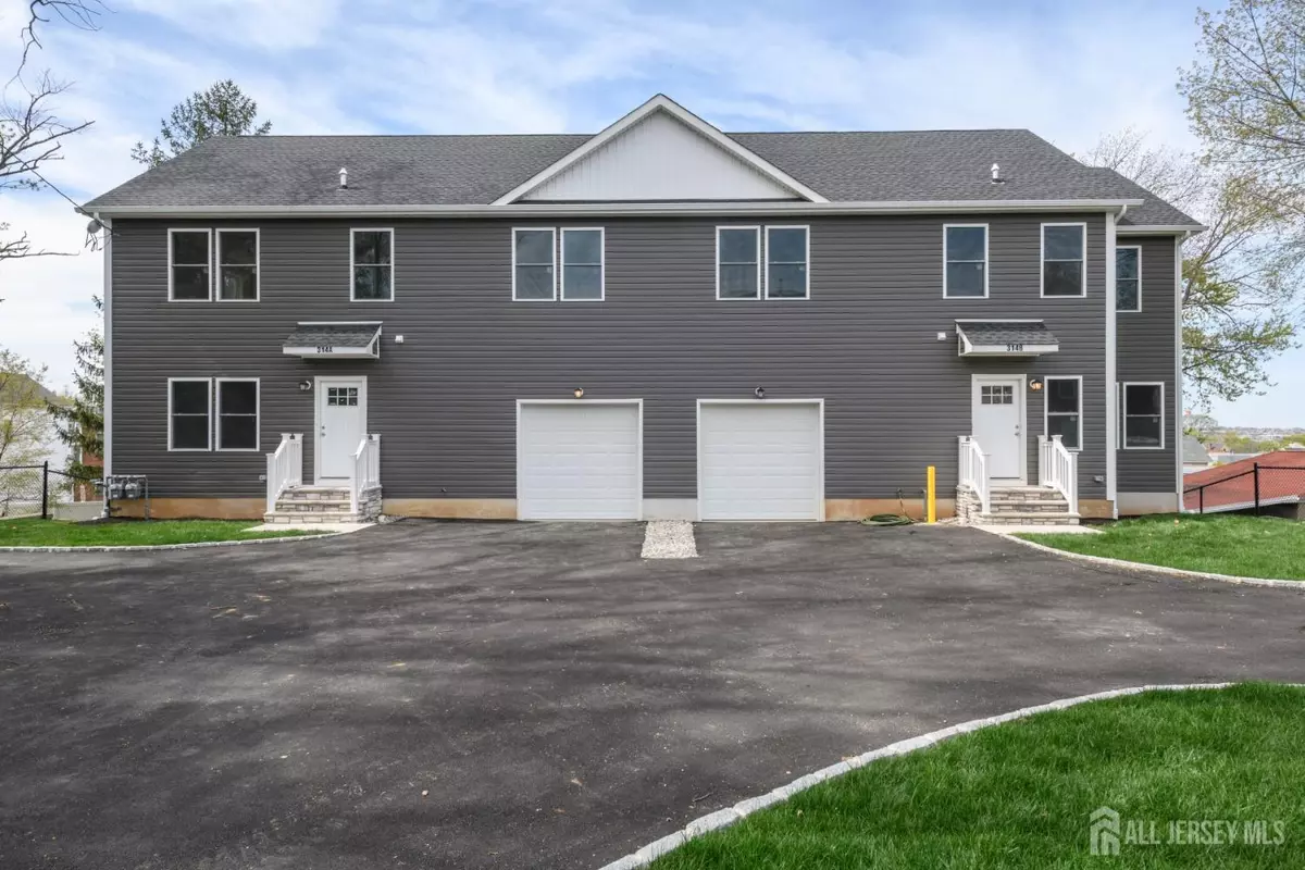 South Amboy, NJ 08879,314 Bordentown AVE