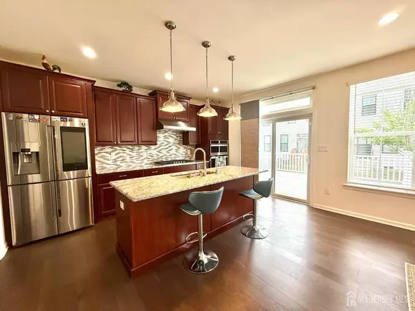 Monroe, NJ 08831,2 Wisteria CT