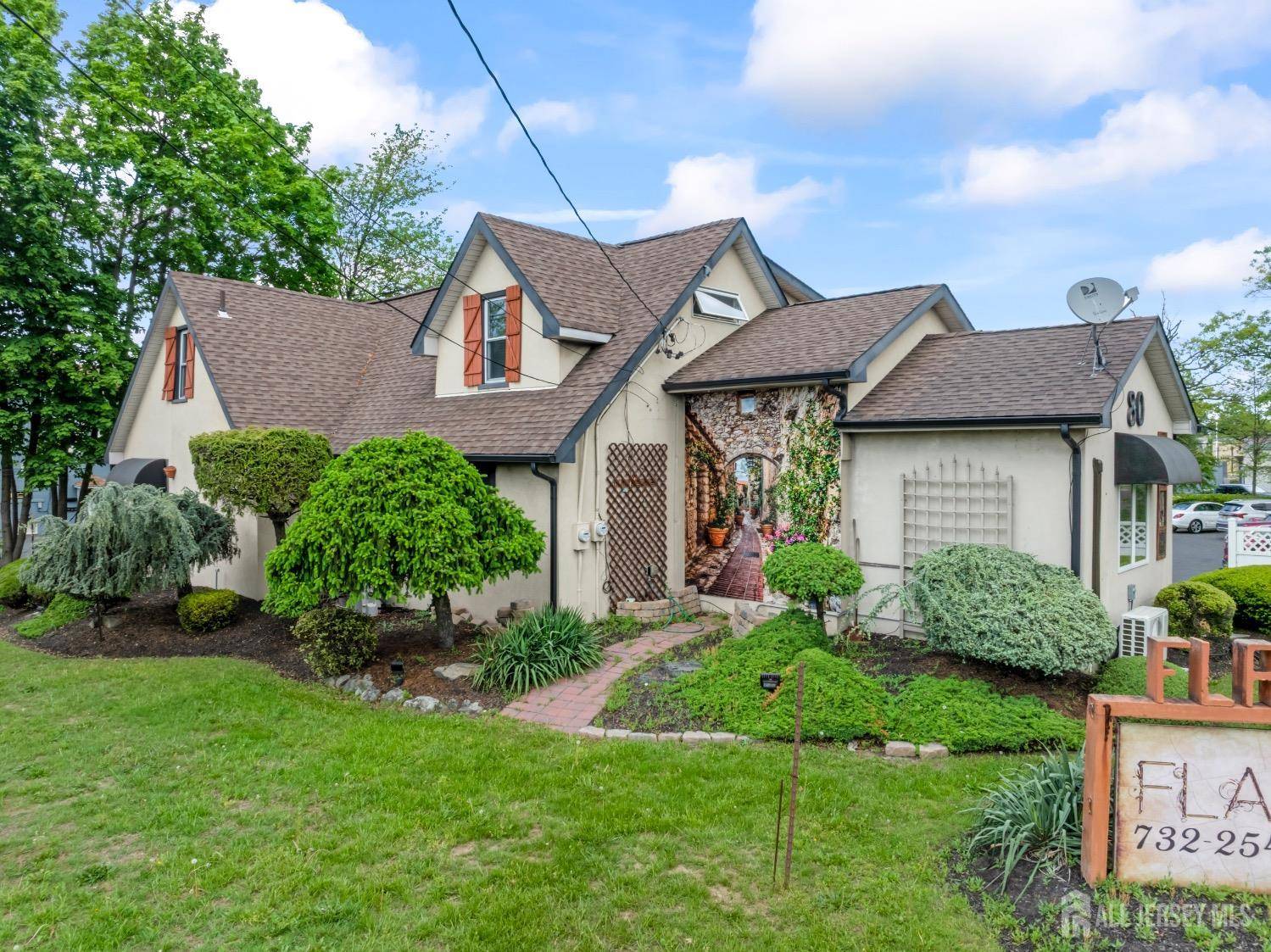 80 Summerhill RD, East Brunswick, NJ 08816