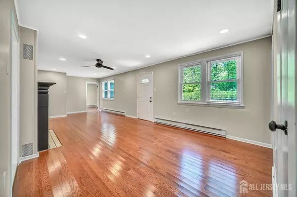 Monroe, NJ 08831,15 Federal RD