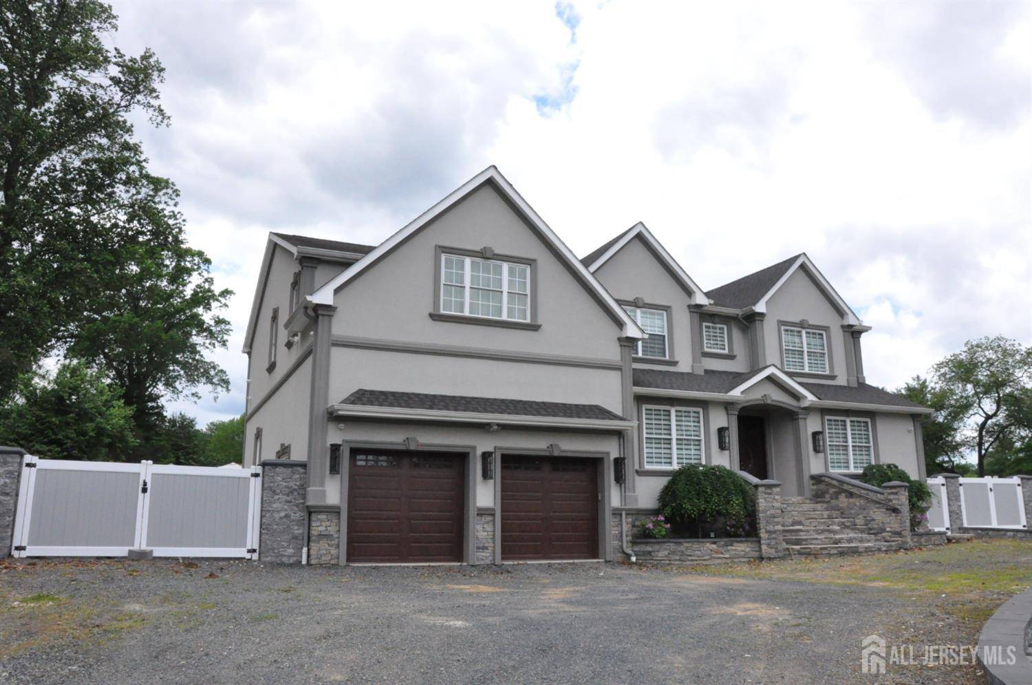 North Brunswick, NJ 08902,260 church LN