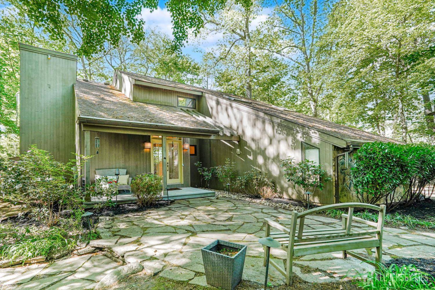 144 Fresh Ponds RD, East Brunswick, NJ 08816