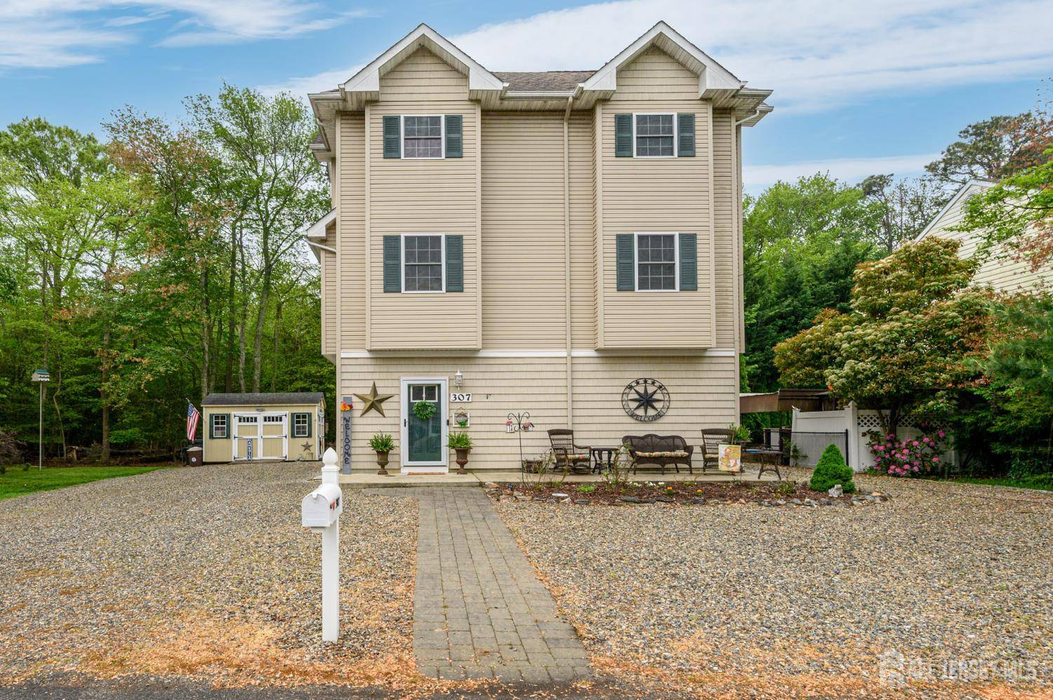 307 Cedar DR, Lacey, NJ 08734