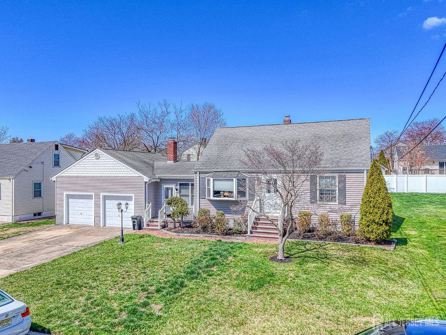 19 W Joffre AVE W, Milltown, NJ 08850
