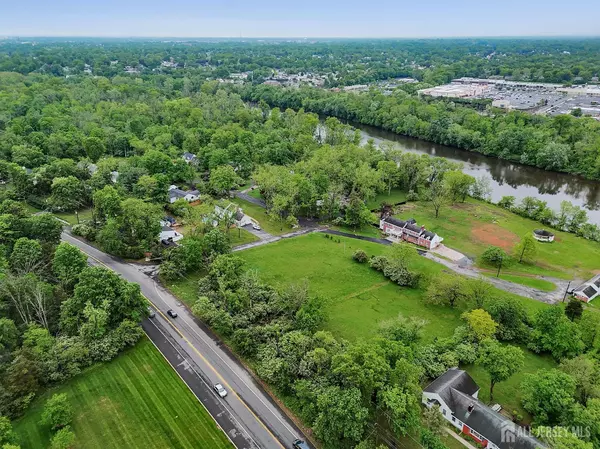 Piscataway, NJ 08854,964 River RD
