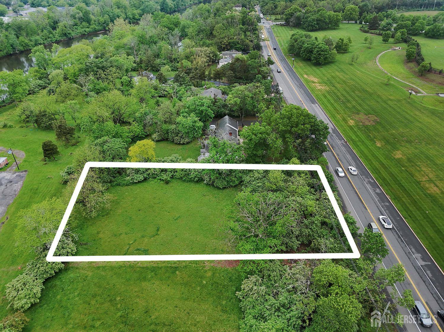 964 River RD, Piscataway, NJ 08854