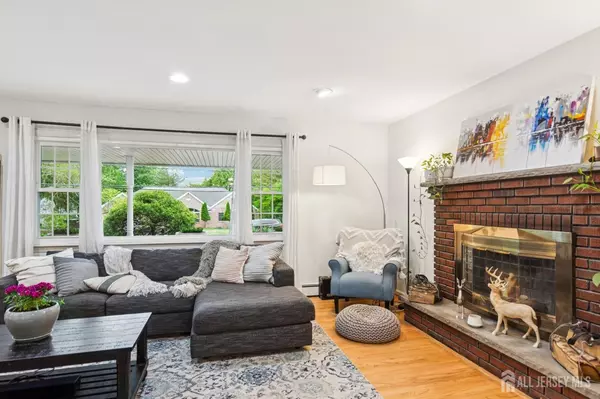 Edison, NJ 08820,95 Union AVE