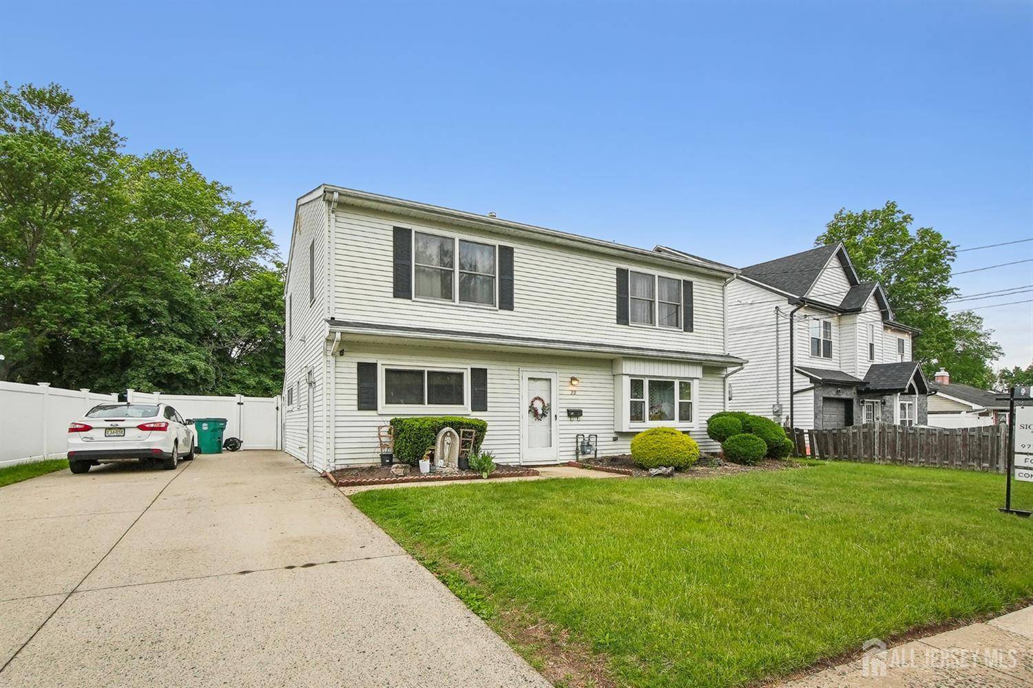 30 Kenmore RD, Edison, NJ 08817