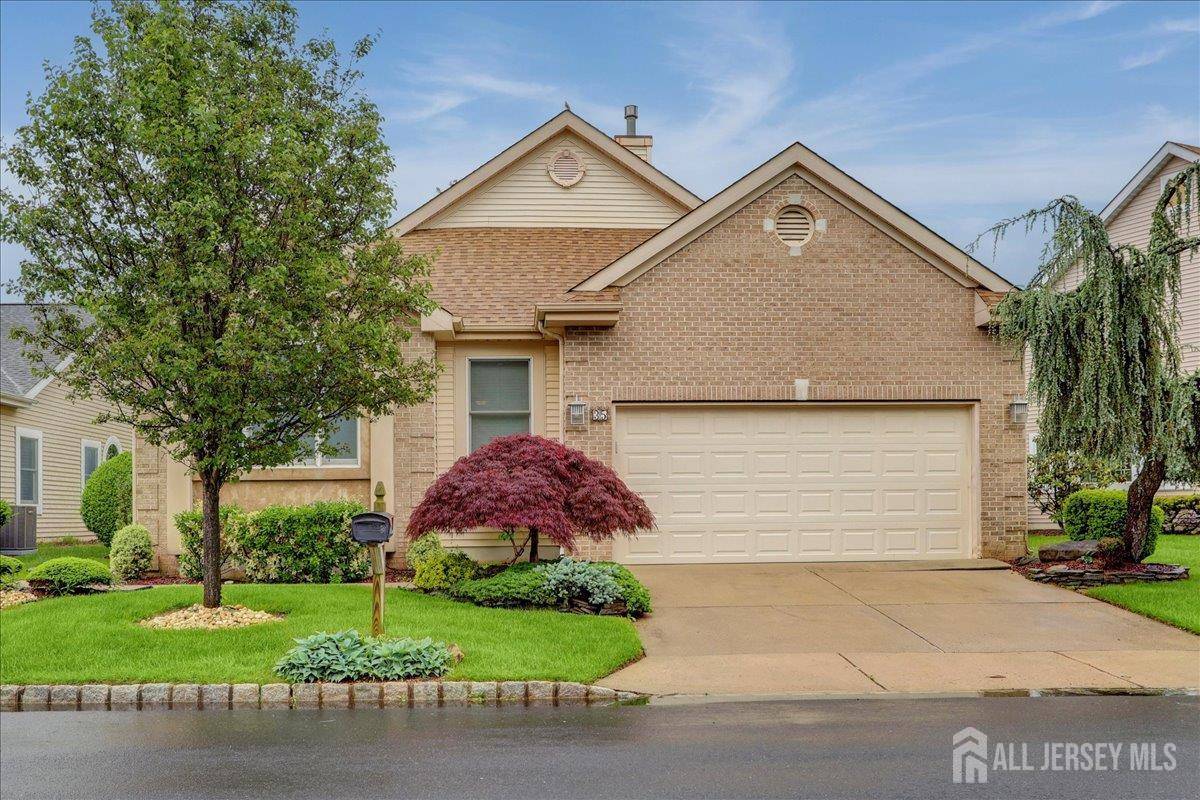 35 Brighton CT, Monroe, NJ 08831