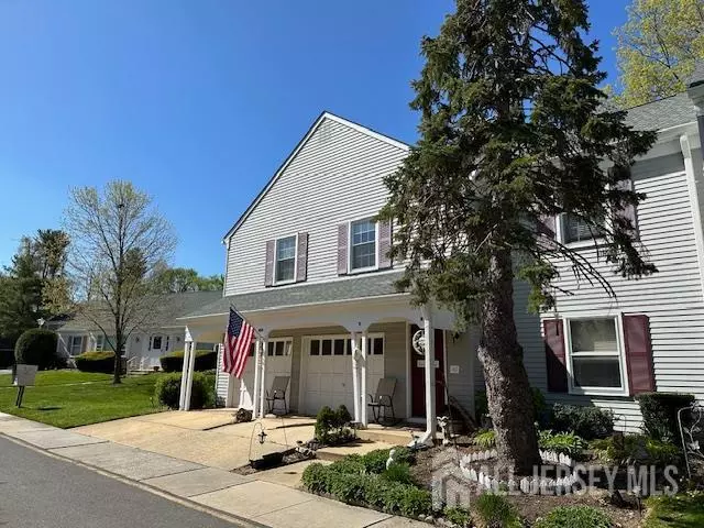 406 Oxford LN #o, Monroe, NJ 08831